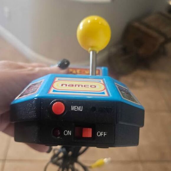 Ms Pac-Man Namco 5 n 1 Arcade Plug n Play - Picture 6 of 6